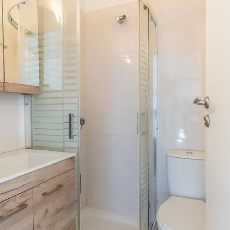 Apartmán Beachfront 4 Bedroom Apartment, First Floor